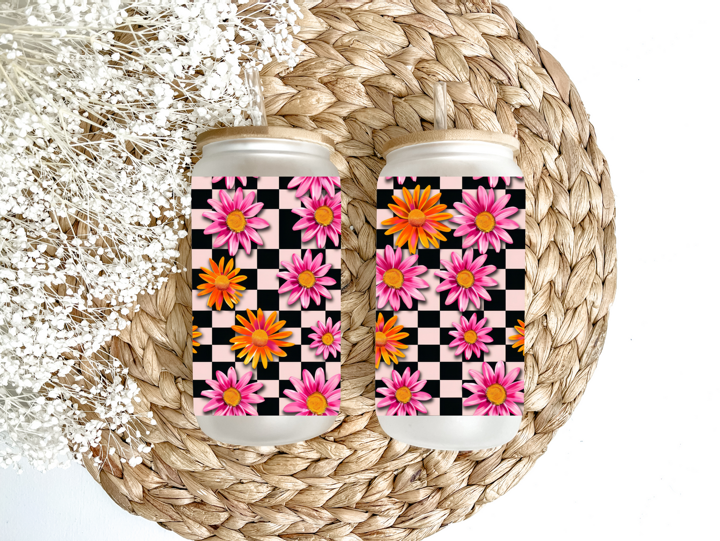 Checkered Neon Daisies Glass Can Tumbler