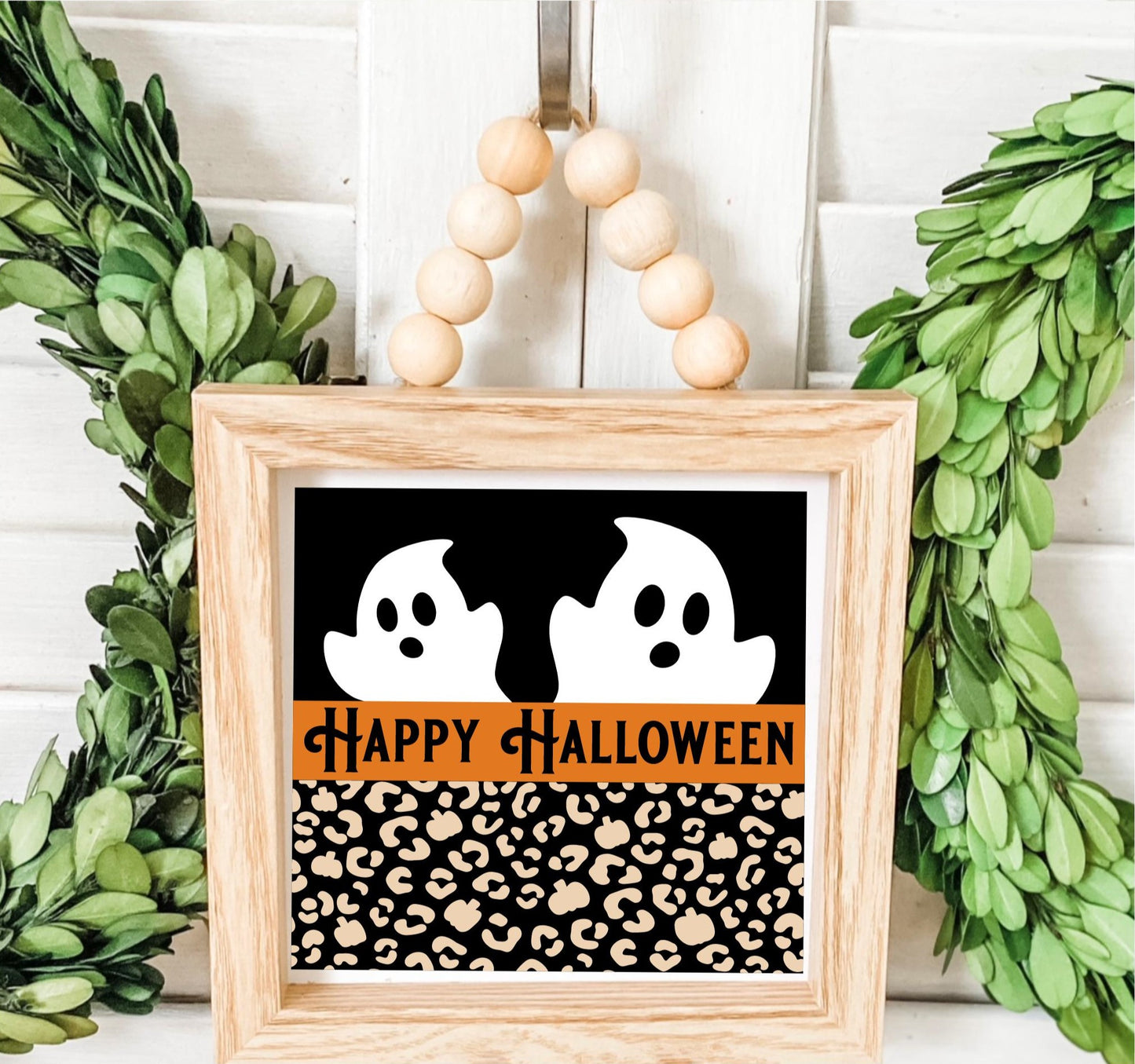 Happy Halloween (Ghosts)